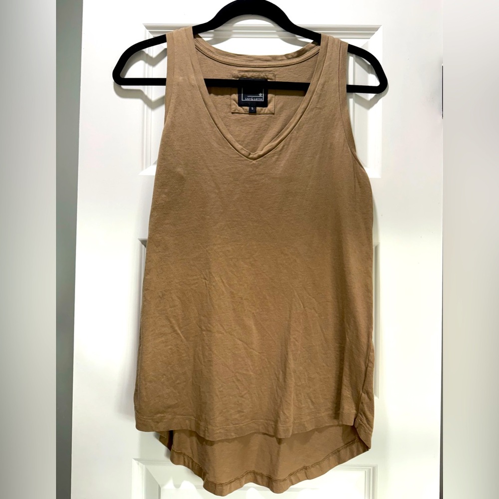 Lily & Lottie caramel tank size small